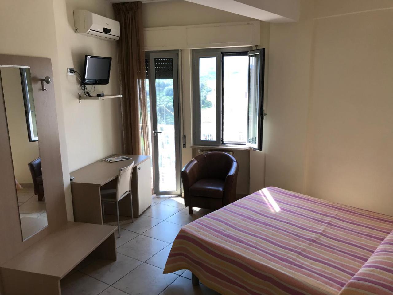 Hotel San Luca Rossano Luaran gambar